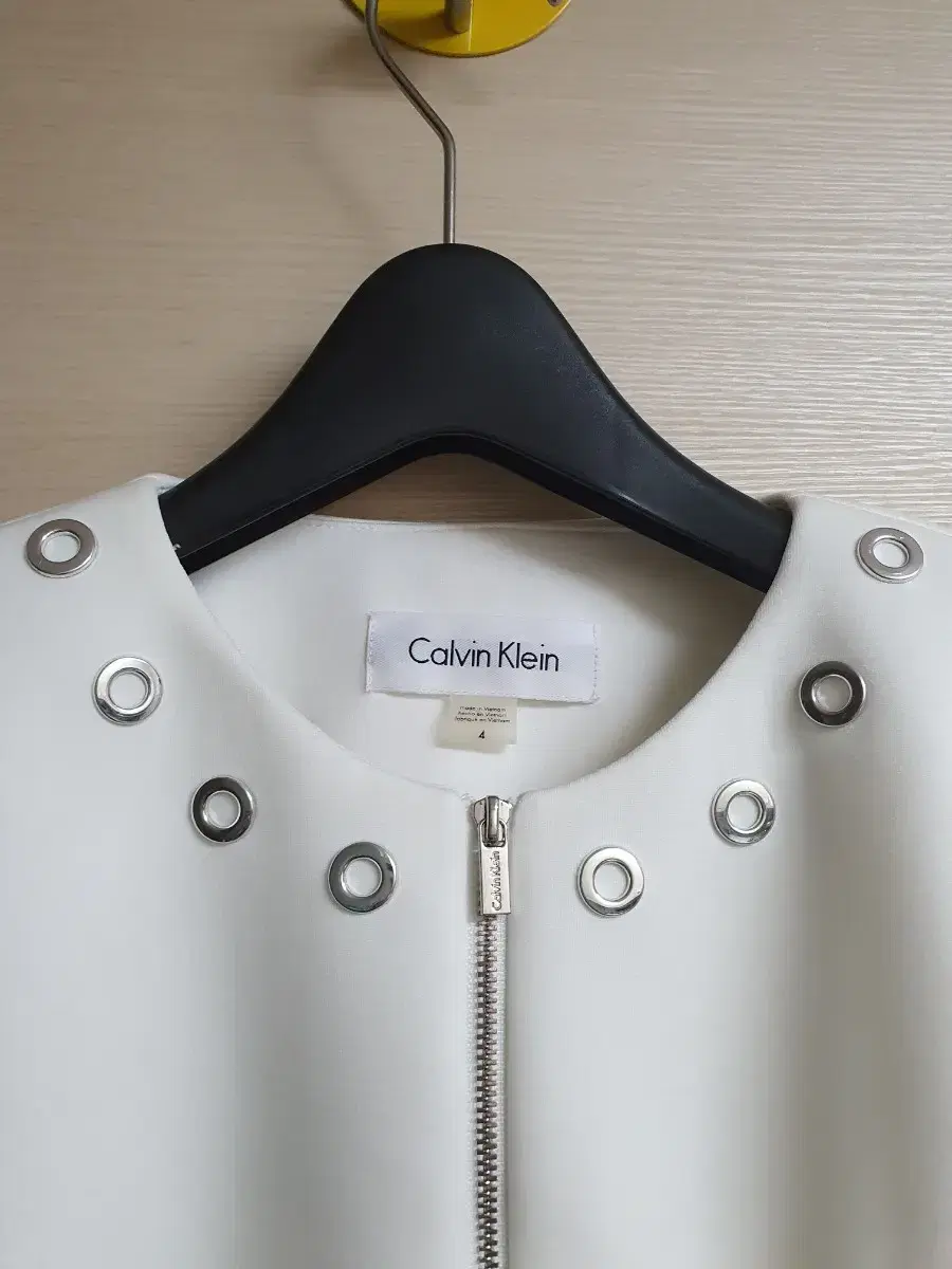 (상태좋음)캘빈클라인(Calvin klein) 네오프렌자켓